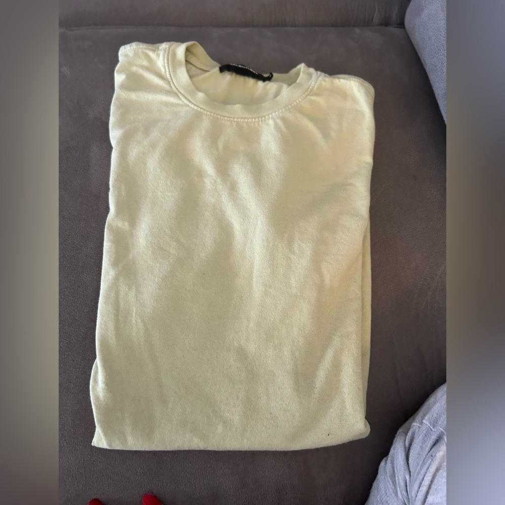 TALENTLESS 💋tshirt, size S NWOT green yellow